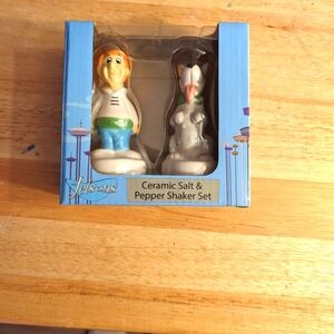 Ceramic Salt & Pepper Shaker Set